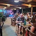 Campsite Zecamping 3 Etoiles Avec Piscine Chauffee - Bar Et Restaurant 3*