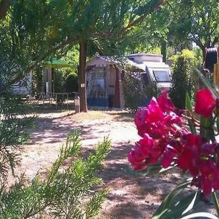 3 Etoiles - Piscine - Ccbbhca