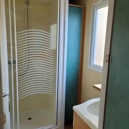 Zecamping 3 Etoiles Avec Piscine Chauffee - Bar Et Restaurant Kemp 3*
