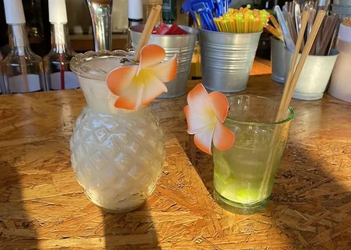 Кемпинг Zecamping 3 Etoiles Avec Piscine Chauffee - Bar Et Restaurant Пезенас