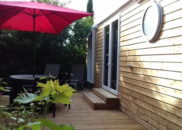 Кемпинг Zecamping 3 Etoiles Avec Piscine Chauffee - Bar Et Restaurant Пезенас